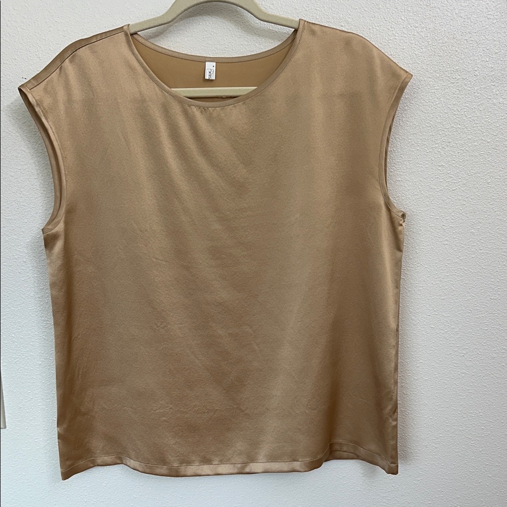 Lilysilk gold boxy shell top